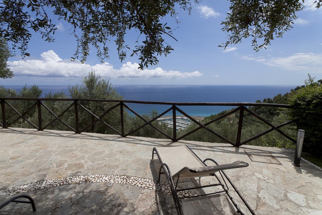Villa Degli Ulivi B&B Финале Лигуре Экстерьер фото